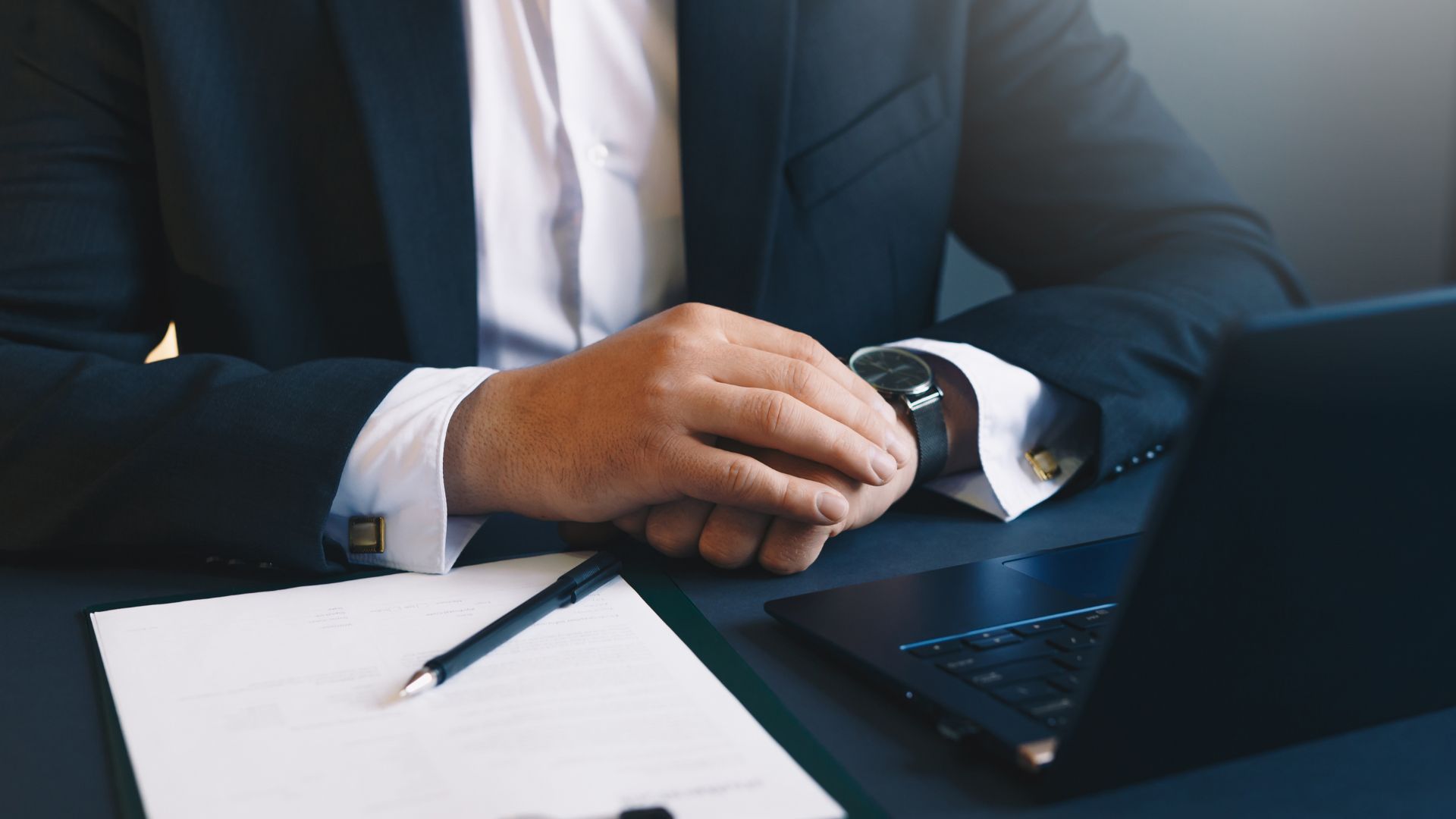 儲かるビジネスの見つけ方｜初心者が成功するための基本戦略と実践ステップ