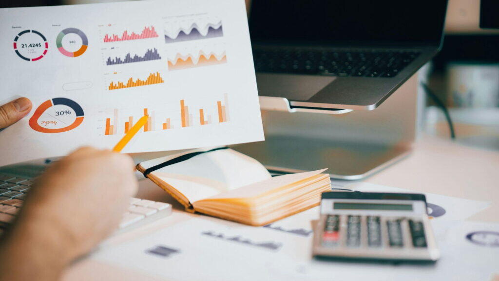 マーケティングコンサルティングの費用相場|契約形態別に解説