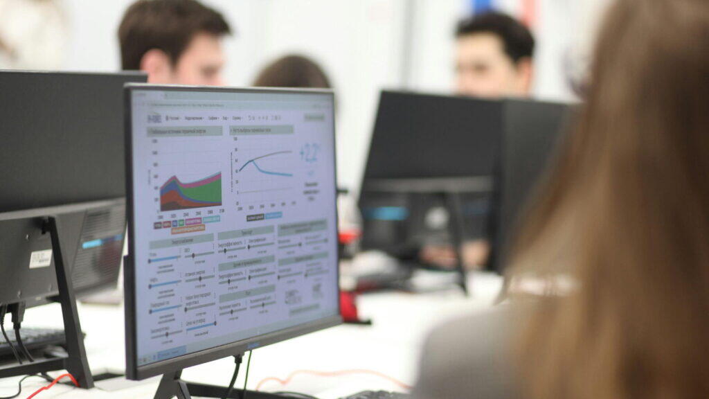 事業戦略を成功に導く4つのポイント