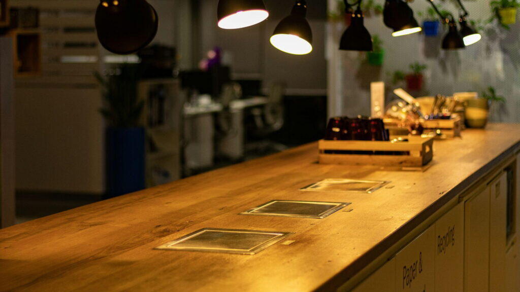 リユース事業の立ち上げなら合同会社えいおうにご相談ください