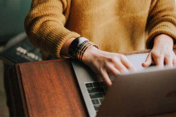 ホームページ運用代行とは？費用相場と失敗しない選び方5つ